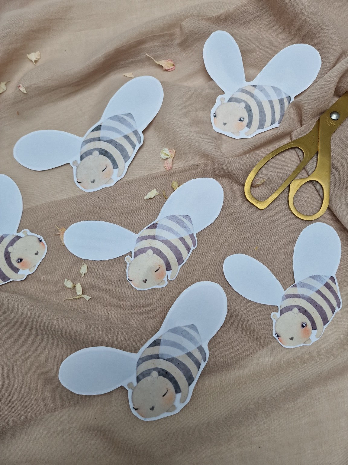Sleepy Bees - Instant digital download